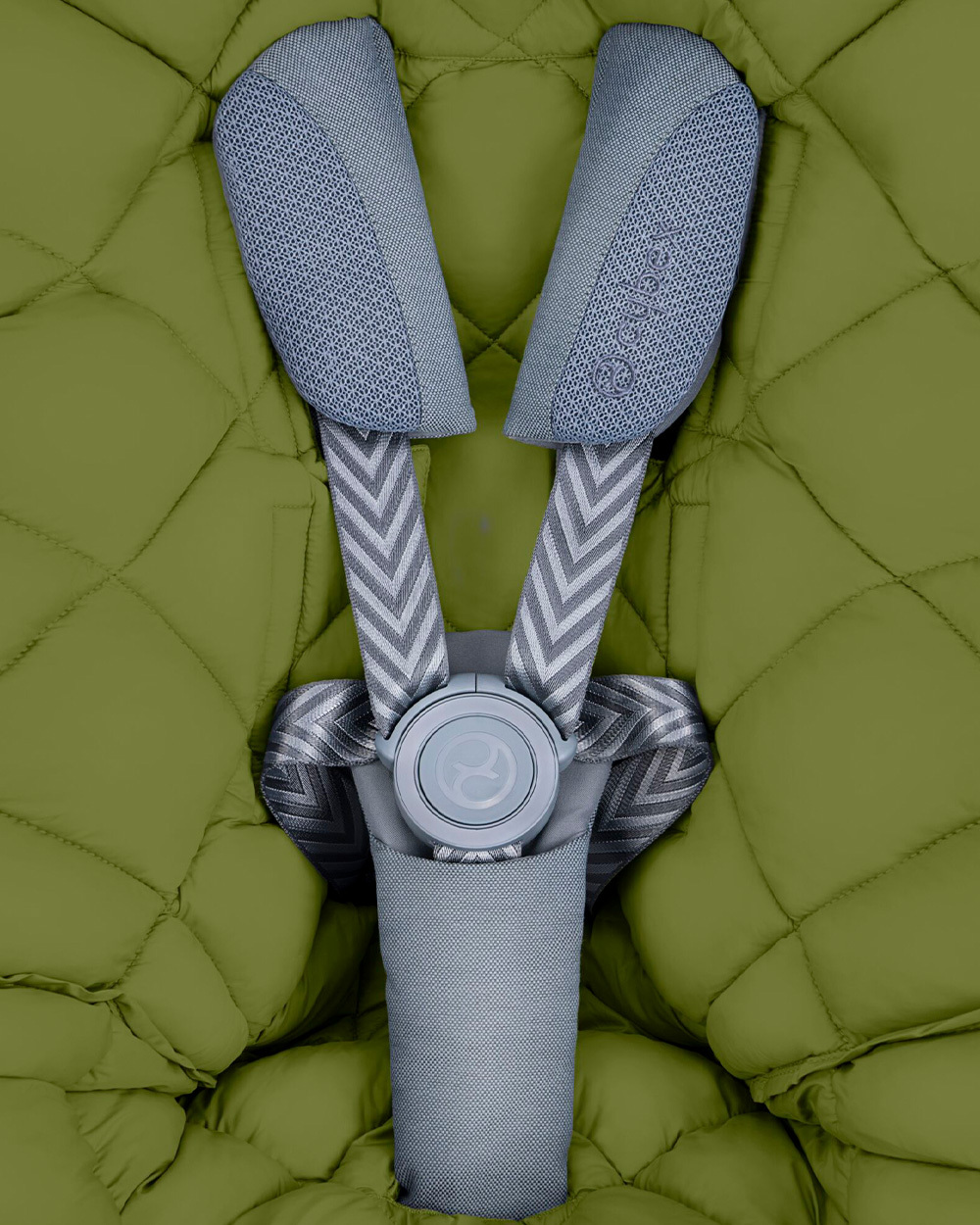 Snogga 2 footmuff Nature green colour  Cybex