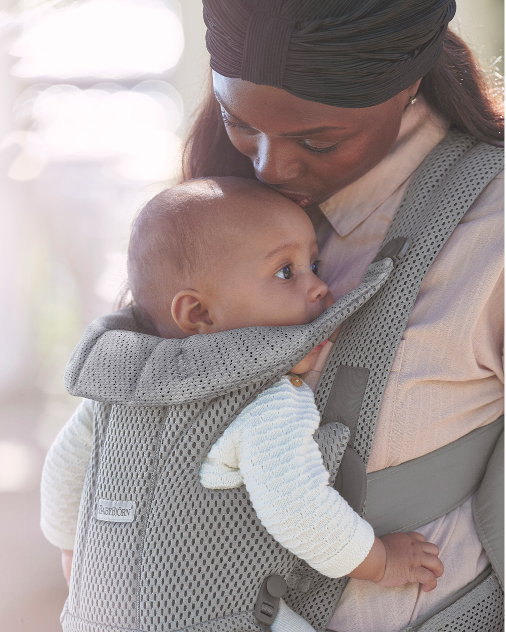Move Mesh 3D baby carrier Grey colour  Babybj&ouml;rn