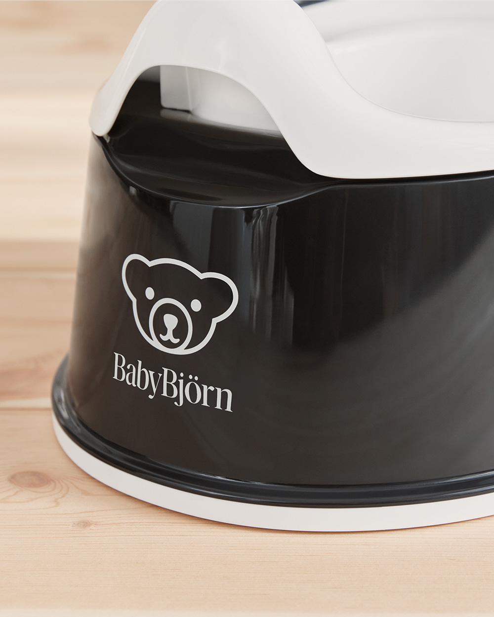 Smart pot Black/white colour  Babybj&ouml;rn
