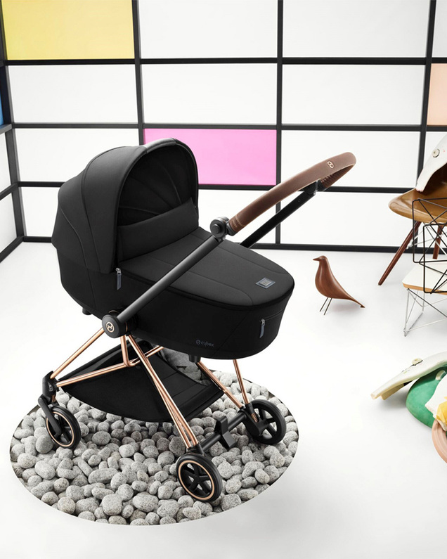 Mios Lux carrycot Peach pink colour  Cybex
