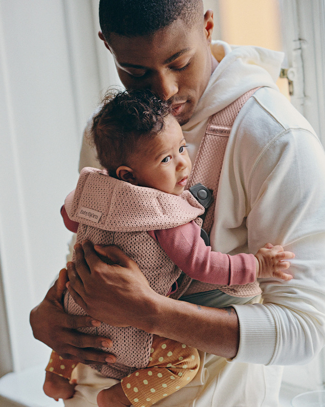 Mini Mesh 3D baby carrier Powder pink colour  Babybjörn