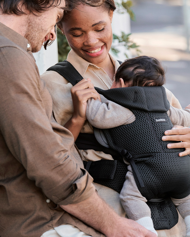 Move Mesh 3D baby carrier Black colour  Babybjörn