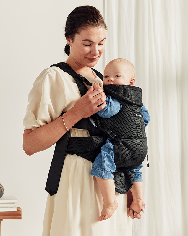 Move Mesh 3D baby carrier Black colour  Babybjörn