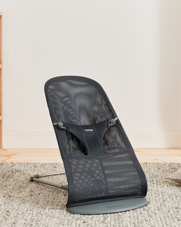Bliss Mesh bouncer Anthracite colour  Babybjörn