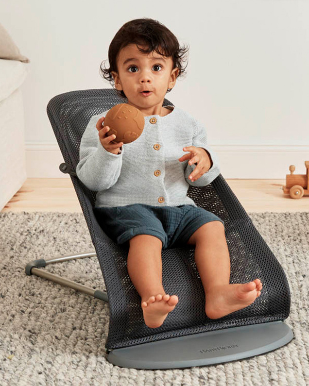 Bliss Mesh bouncer Anthracite colour  Babybjörn