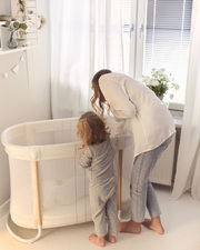 Adjustable cot for ages 0-2 years White colour  Babybj&ouml;rn