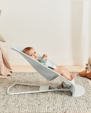 Balance Soft Mesh bouncer Silver/white colour  Babybj&ouml;rn