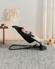 Bliss Mesh bouncer Black colour  Babybj&ouml;rn