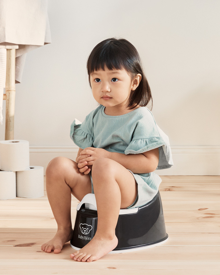 Smart pot Black/white colour  Babybj&ouml;rn