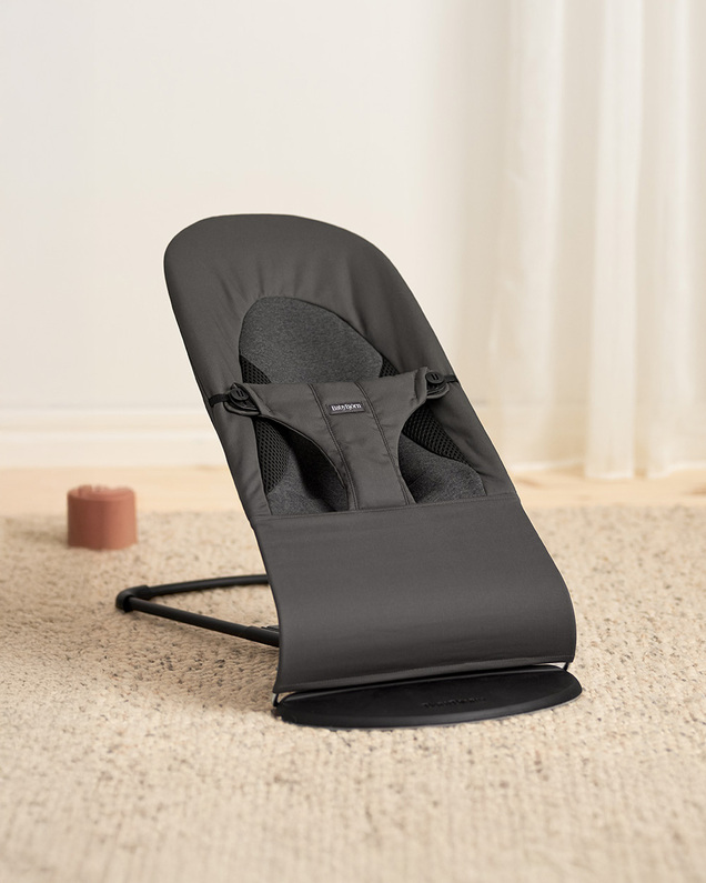Balance Soft woven jersey bouncer Dark grey colour  Babybjörn