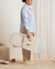 Balance Soft woven jersey bouncer Light beige colour  Babybj&ouml;rn