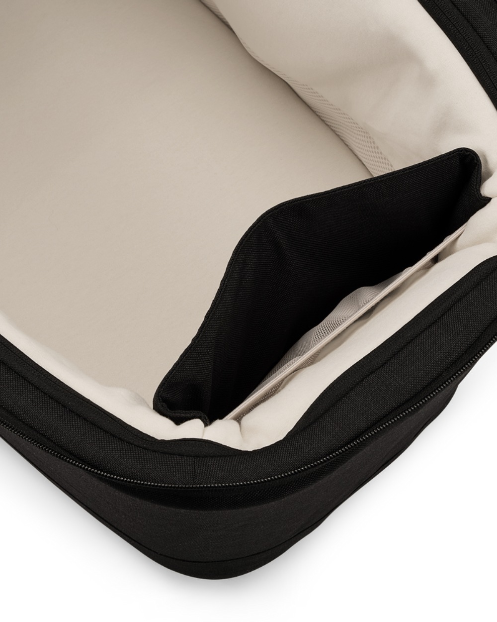 Mixx Next carrycot Caviar colour  Nuna