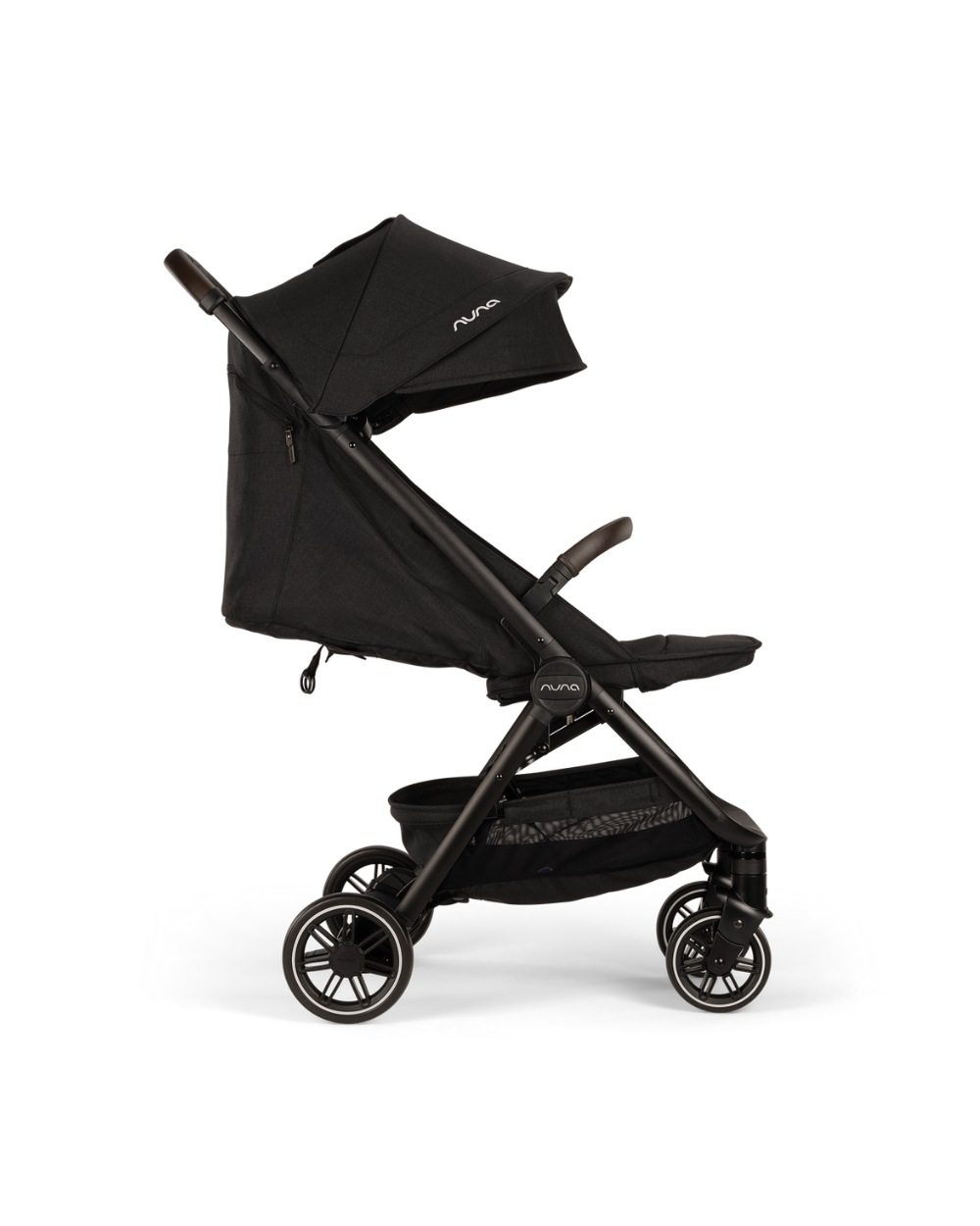 Trvl pushchair Caviar colour  Nuna