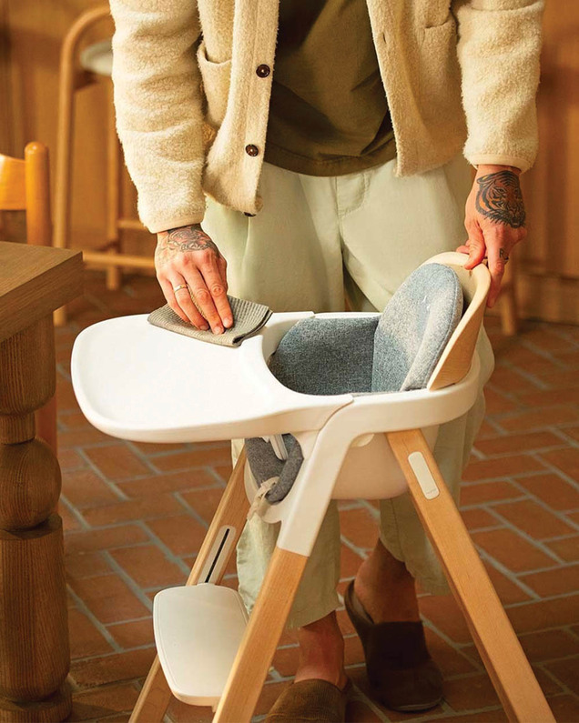 Bryn high chair Heritage colour Nuna
