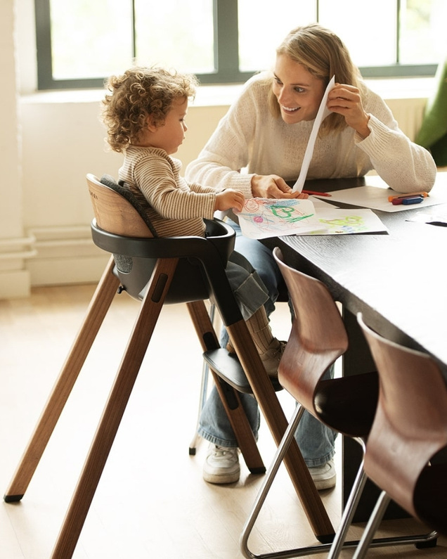 Bryn high chair Sanderson colour Nuna