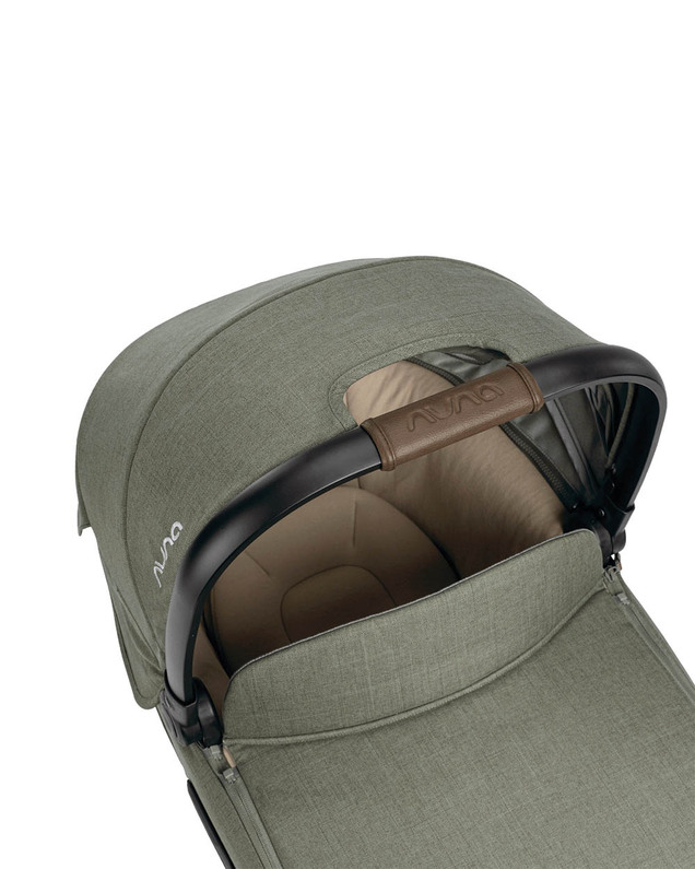 Cari Aire carrycot Pine colour Nuna