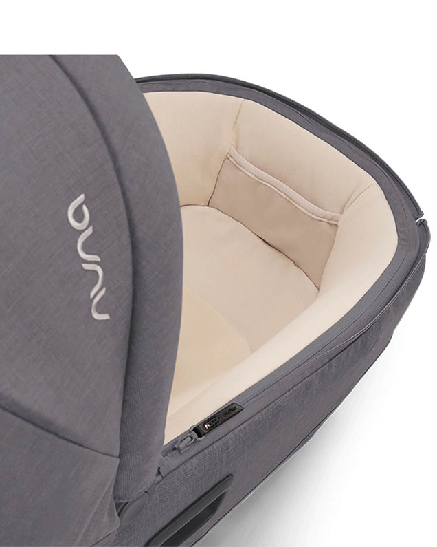 Cari Next carrycot Granite colour Nuna