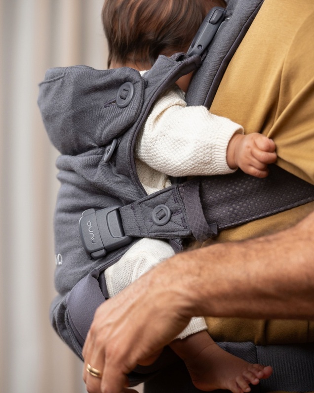 Cudl luxe baby carrier Dusk colour Nuna