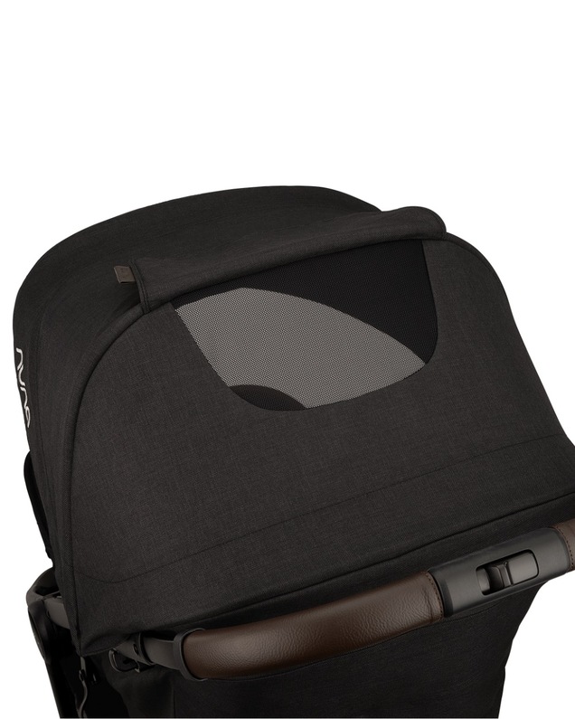 Trvl pushchair Caviar colour Nuna