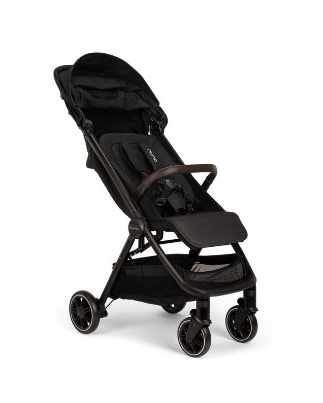 Trvl pushchair Caviar colour Nuna