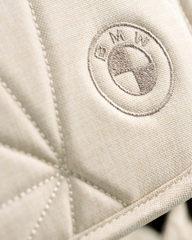 Trvl lx Nuna x BMW puschair Mica colour Nuna