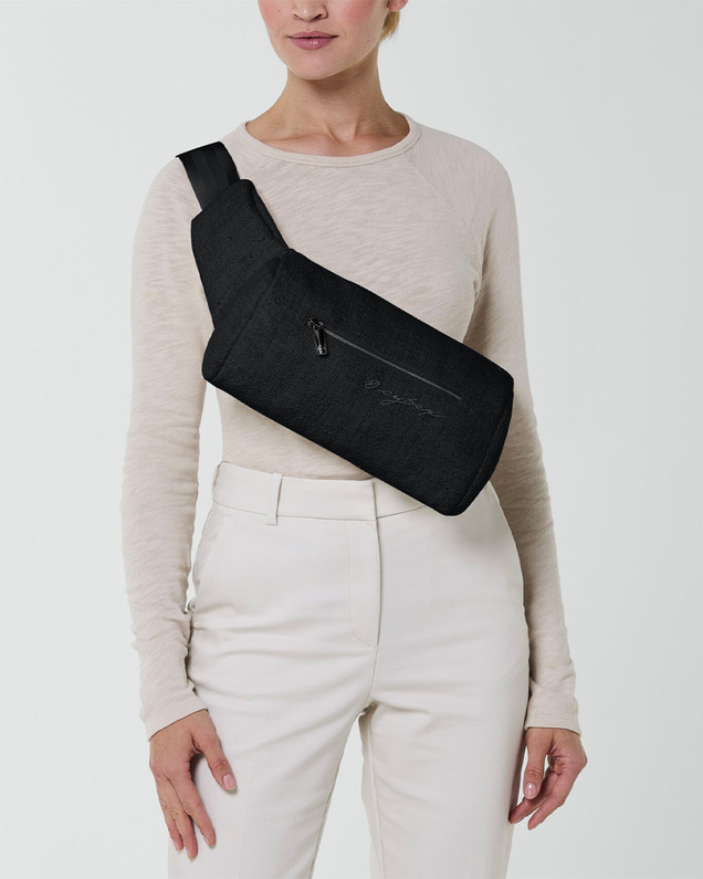 Coya Carrier Bouclé Stone black colour Cybex