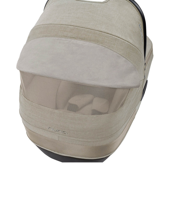 Cari Aire carrycot Hazelwood colour  Nuna
