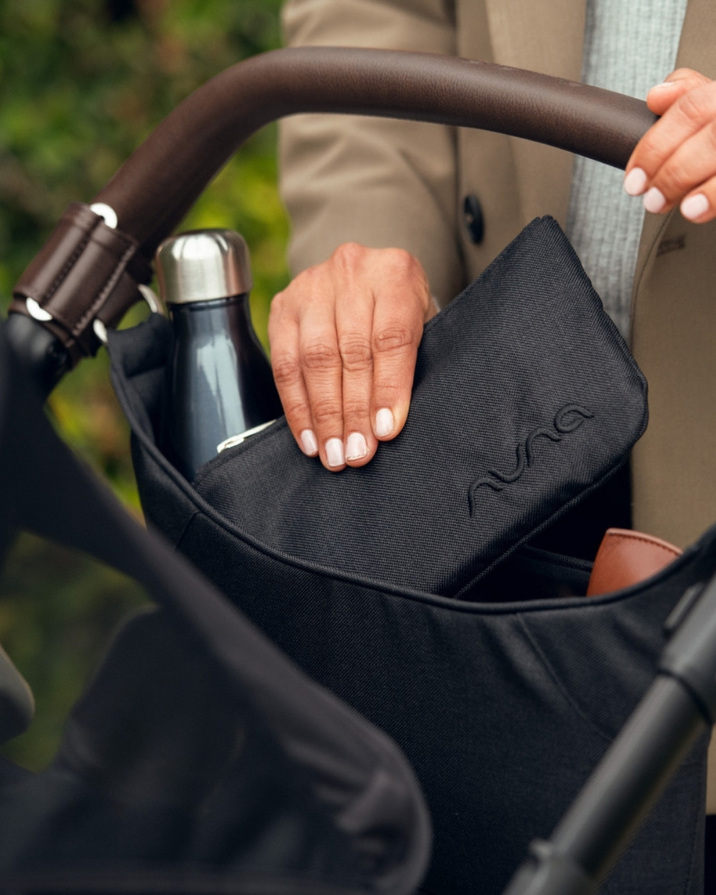 Stroller organiser Caviar colour  Nuna