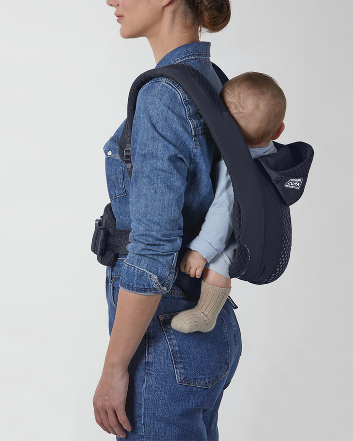 Coya Carrier Royal blue colour  Cybex