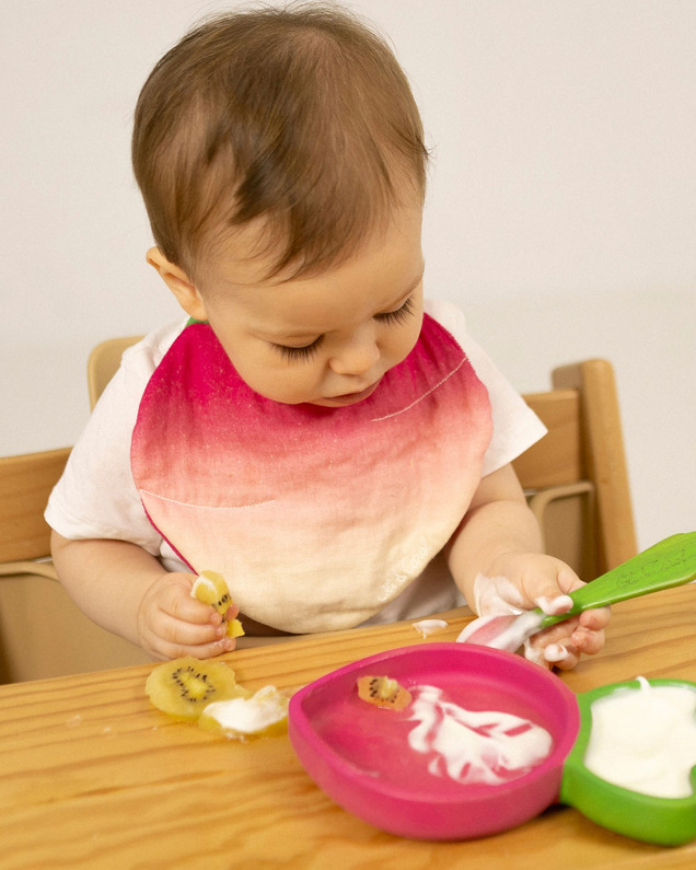 Plate and spoon set Ramona the radish  Oli & Carol