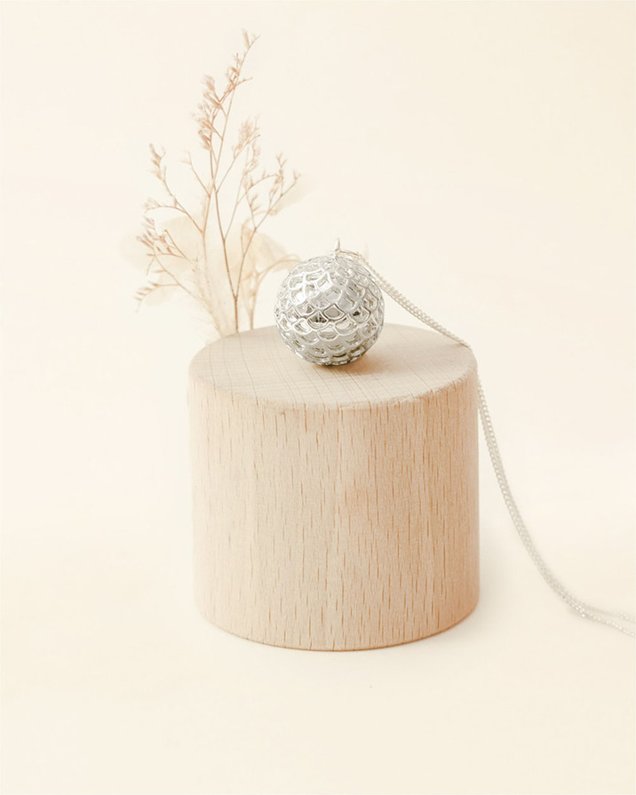 Pregnancy bola Source Silver colour on chain  Ilado