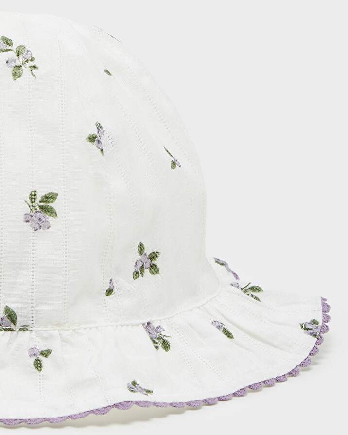 Blueberry-print hat White colour  Natalys