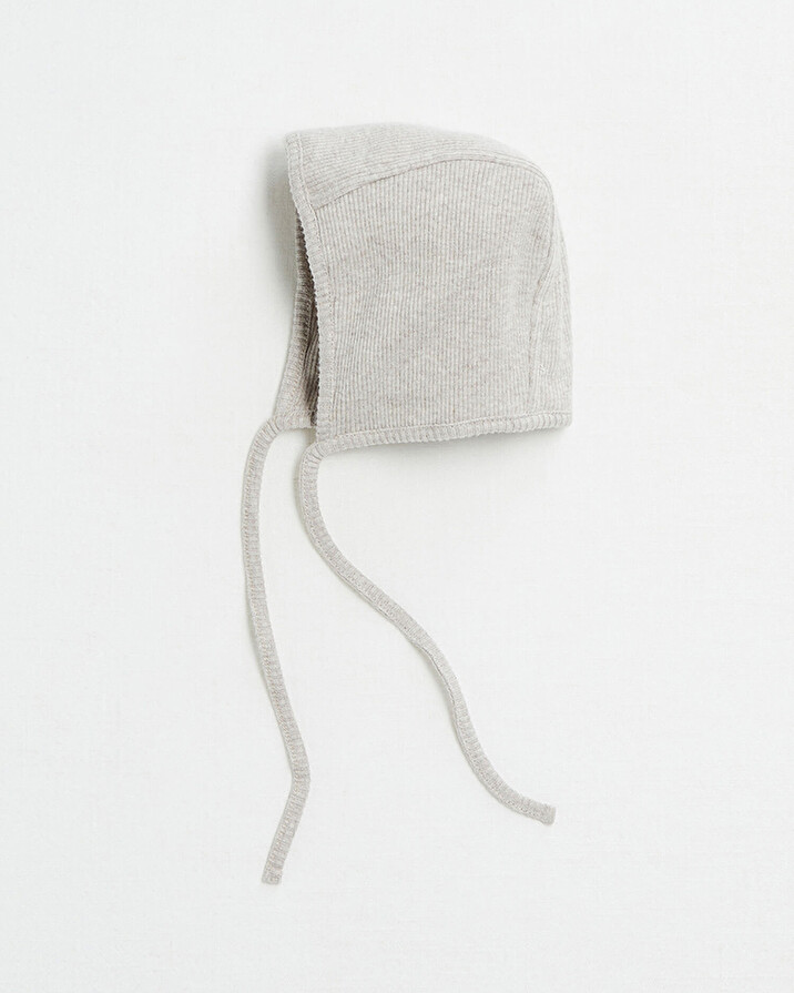 Ribbed hat Mottled beige colour  Natalys