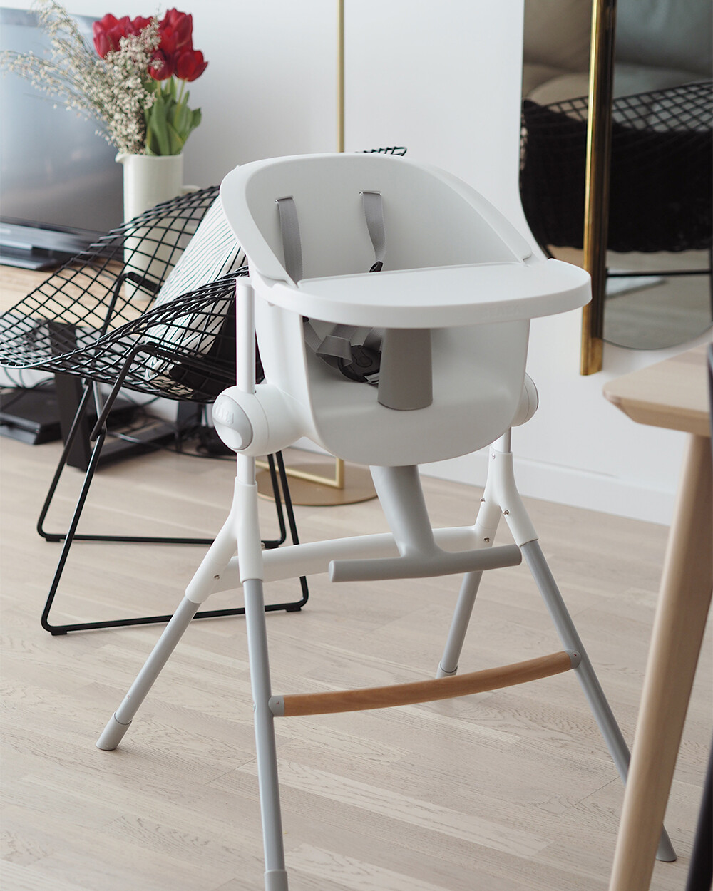 Up&Down high chair White/grey  B&eacute;aba