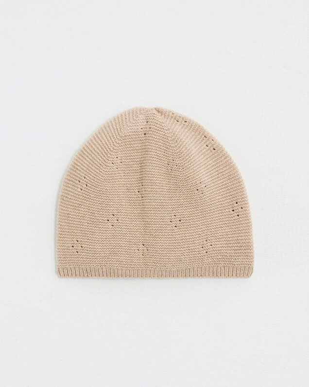 Openwork knit hat Camel color  Natalys