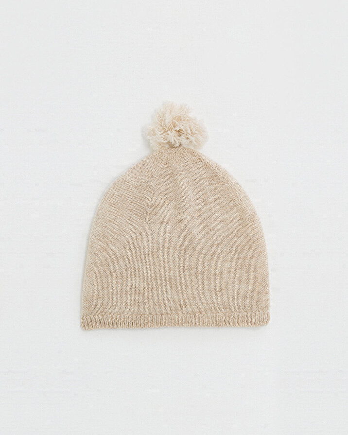 Merino wool pom pom hat Color Beige  Natalys