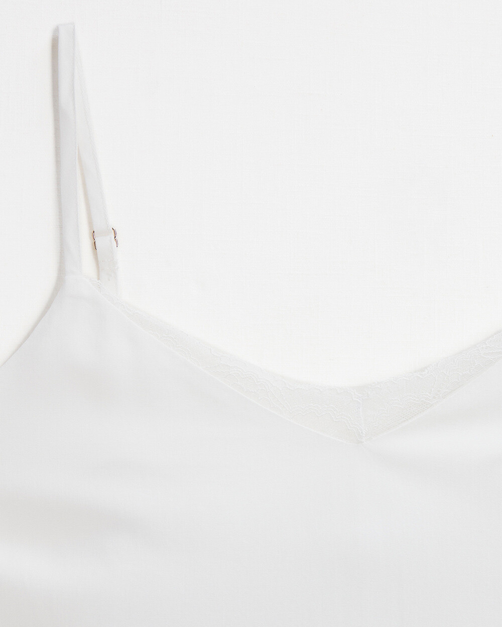 Lace-finish strappy camisole Ivory color  Natalys