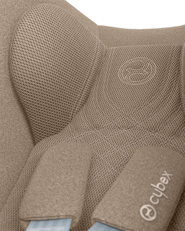 Cloud T i-Size car seat Cozy beige colour (Plus) Cybex